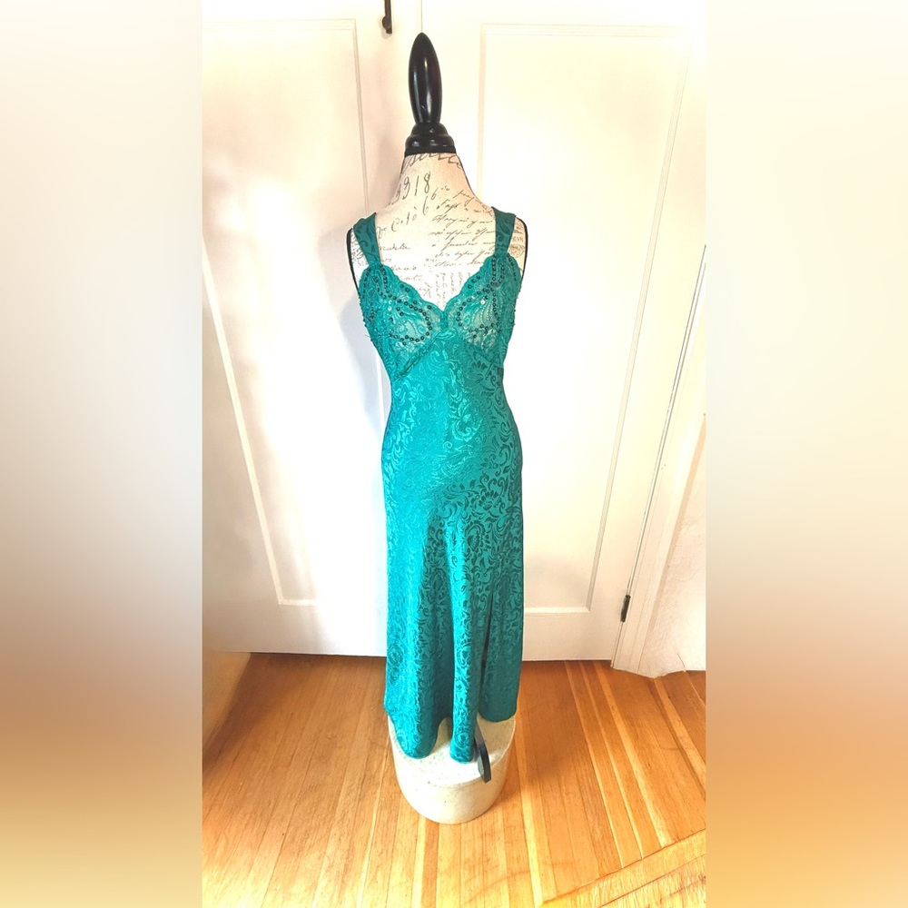 Vintage Gold Label Victoria’s Secret Slip Dress Medium